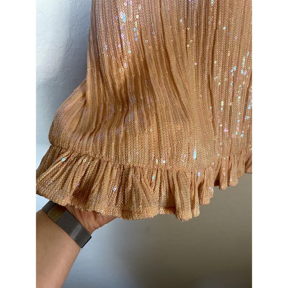 Anthropologie | Peach Color Spaghetti Strap Iridescent Sequin Ruffle Top Size 6 - Picture 2 of 4